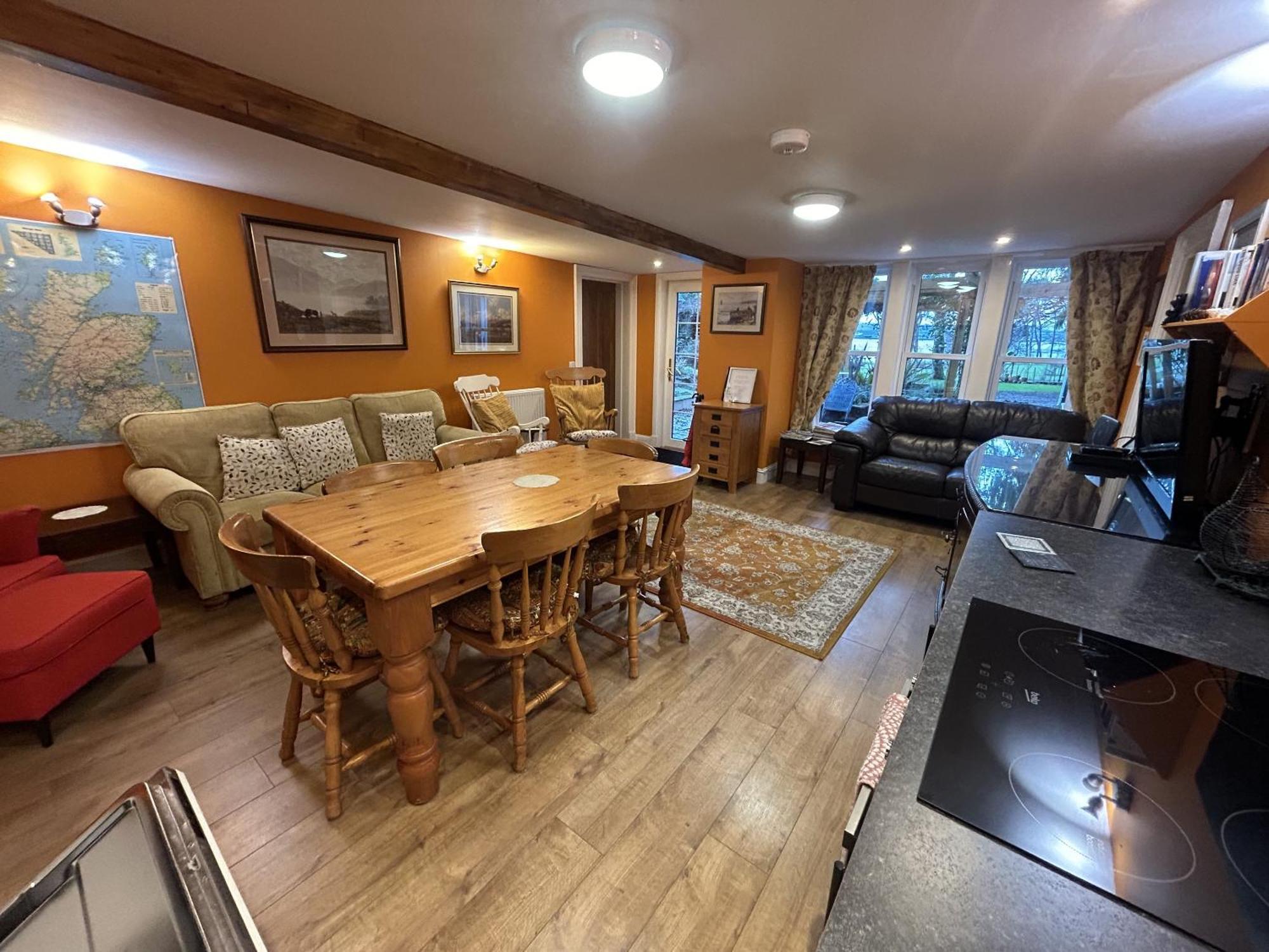 The Secret Garden At Old Drynie House - Self Catering Holiday home Inverness