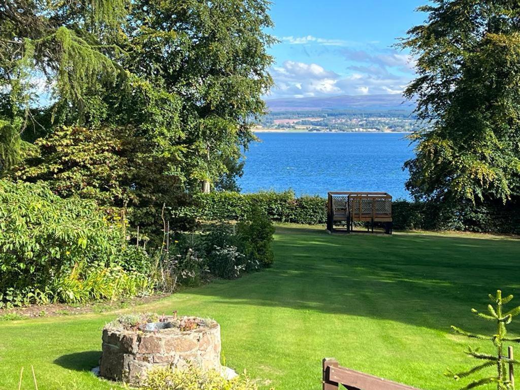 The Secret Garden At Old Drynie House - Self Catering Holiday home Inverness